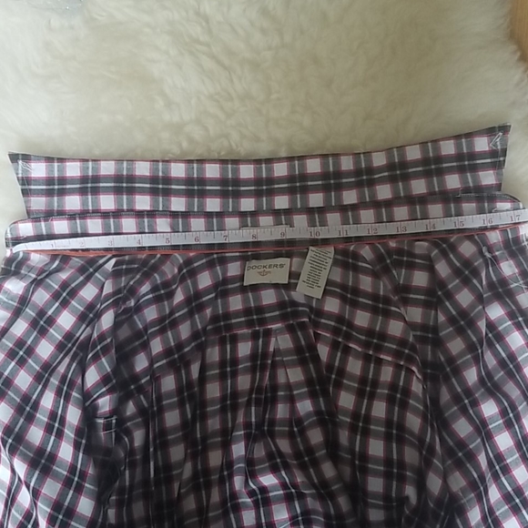 Button Down Collared Longsleeve Shirt, Plaid - Picture 3 of 6